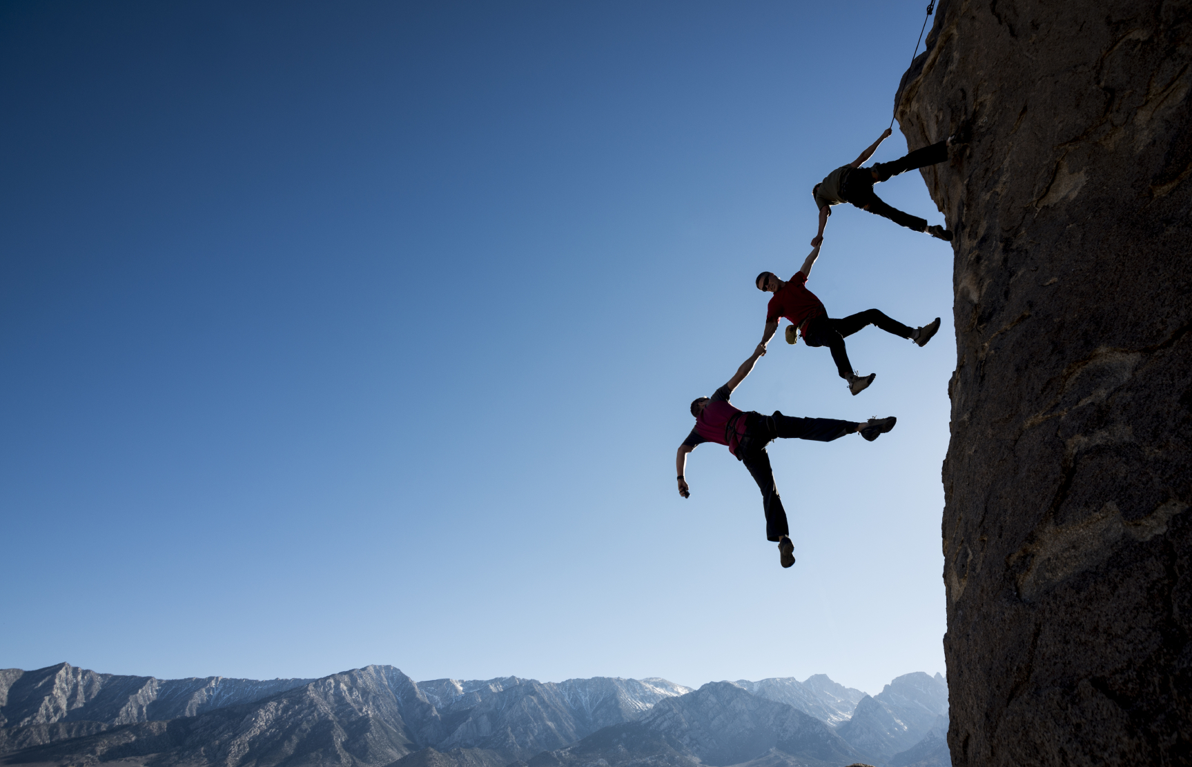 Verantwortung liegt beim Menschen – Was der neue KI-Kodex von ARD & ZDF für Unternehmen bedeutet Einordnung Ihrer Werbeagentur in Stuttgart Künstliche Intelligenz verändert Kommunikation, Marketing und Medien rasant.